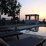 Janakos View With Private Pool Apartment